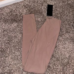Alphalete Aura legging